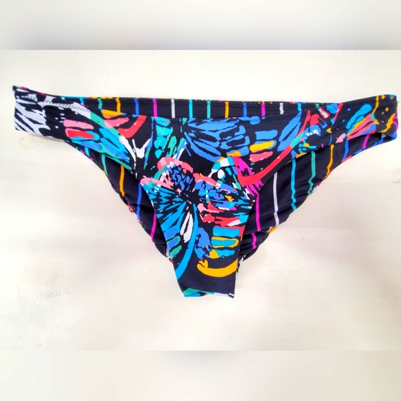 VERA BRADLEY REVERSIBLE 2 PIECE SWIMSUIT - Picture 7 of 14